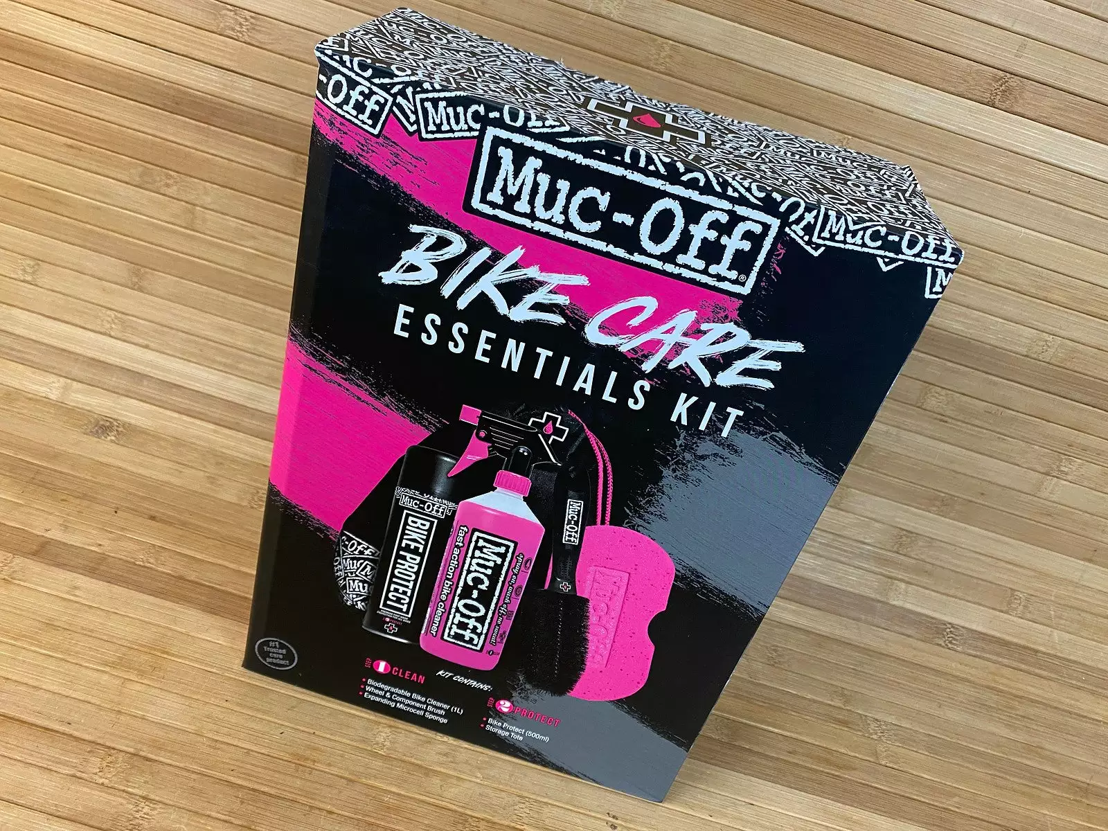 Muc-Off Muc Off Essential Kit / Essentials Reiniger Set 1 Muc-Off Muc Off Essential Kit / Essentials Reiniger Set