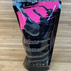 Muc-Off Muc Off 3x Brush Set 7 Muc-Off Muc Off 3x Brush Set -Fox-Laden 5453156 large