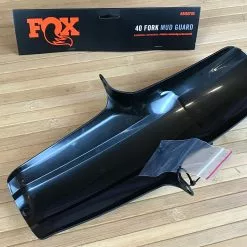 Fox Mud Guard / Schutzblech 40 Schwarz -Fox-Laden 5511517 large