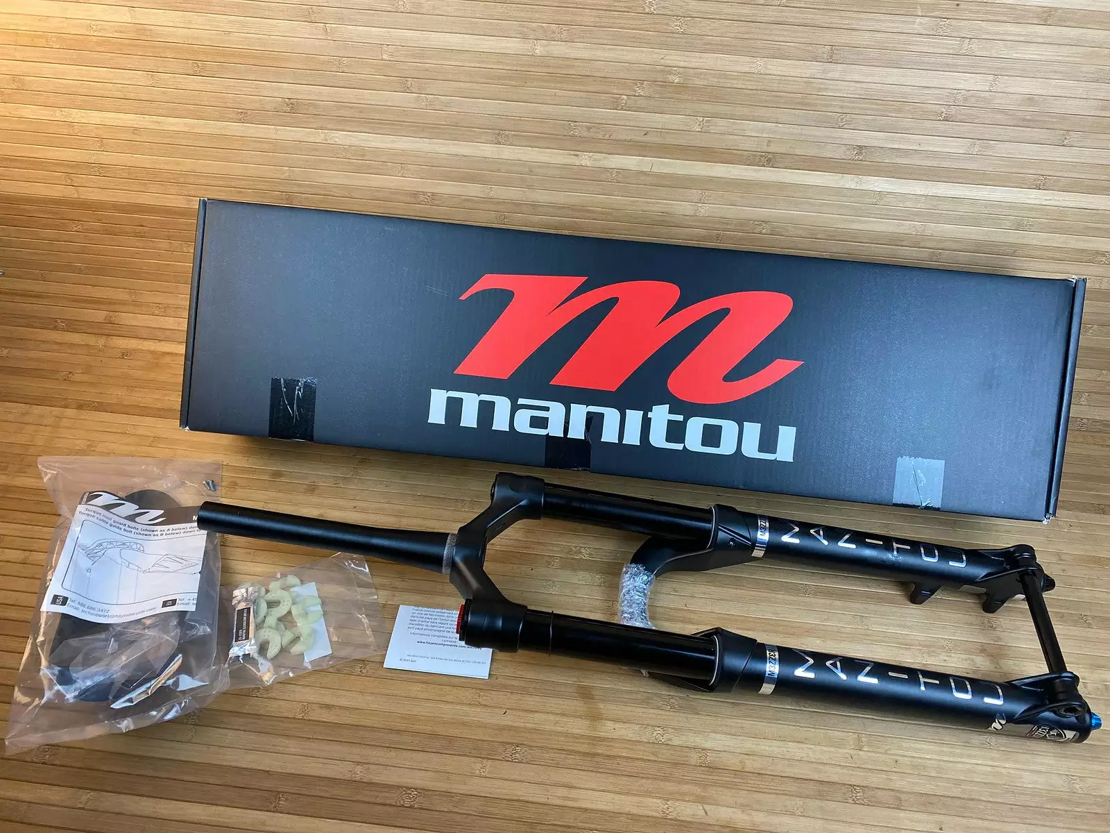 Manitou Mezzer PRO 180mm / 27,5" / Dorado AIR System / Boost Federgabel 1 Manitou Mezzer PRO 180mm / 27,5" / Dorado AIR System / Boost Federgabel
