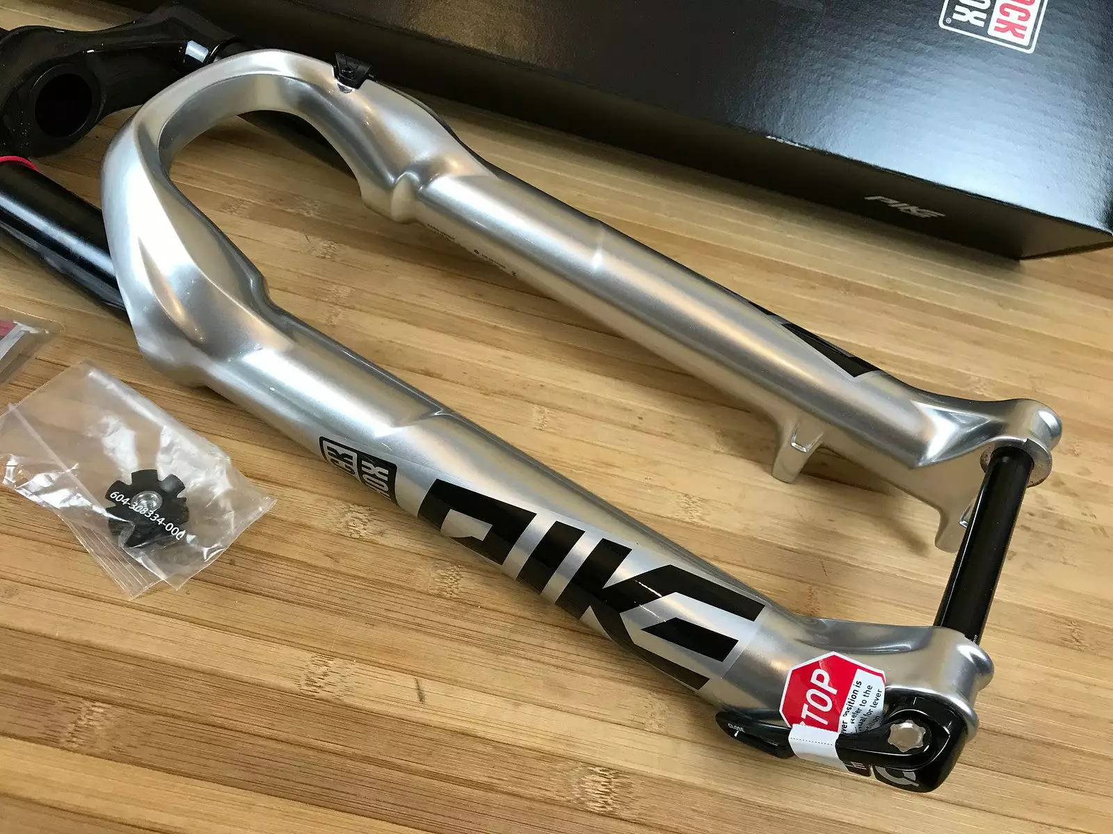 Rock-shox RockShox Pike DJ Ultimate 26" / 100mm Tapered Federgabel 3 Rock-shox RockShox Pike DJ Ultimate 26" / 100mm Tapered Federgabel – Bild 3