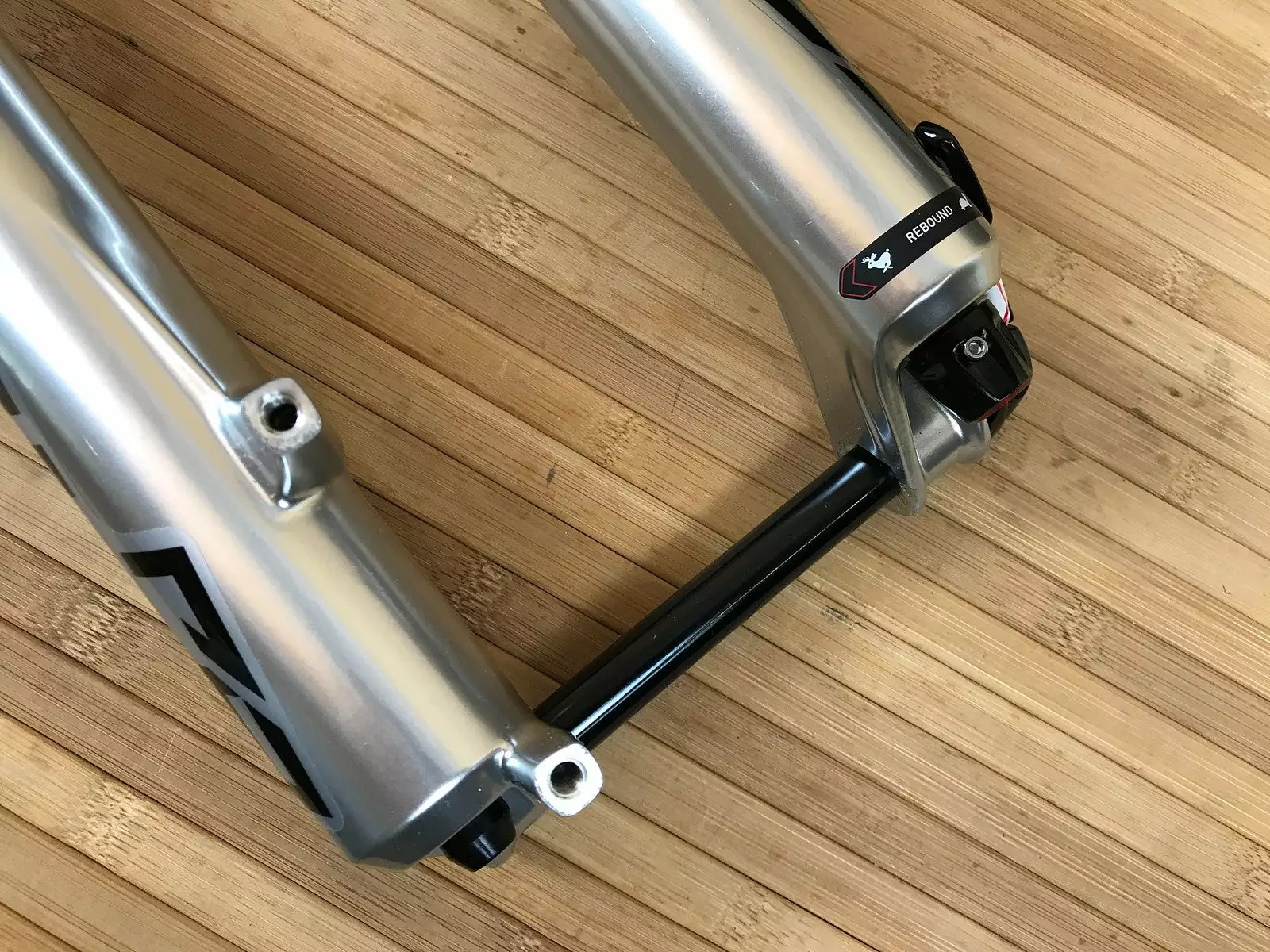 Rock-shox RockShox Pike DJ Ultimate 26" / 100mm Tapered Federgabel 8 Rock-shox RockShox Pike DJ Ultimate 26" / 100mm Tapered Federgabel – Bild 8