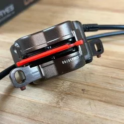 Hayes Dominion A4 Bremse Front / Vorne -Fox-Laden IMG 0012