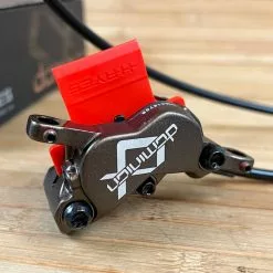 Hayes Dominion A4 Bremse Front / Vorne -Fox-Laden IMG 0013