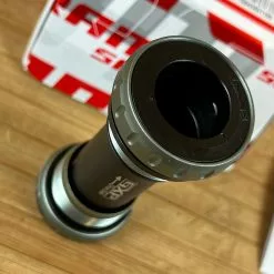 SRAM Truvativ GXP Team Innenlager 83mm -Fox-Laden IMG 0193 33665751 444a 465f b265 c3c70b40f5ae