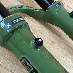 Rock-shox RockShox Lyrik Ultimate RC2 2023 Federgabel 29" / 160mm Grün / Green -Fox-Laden IMG 0249 ade20dc1 feed 4126 b001 7ac51d002ca8