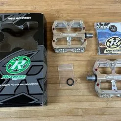 Reverse Components Escape Plattformpedale / Pedale Silver