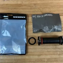 Race Face BSA Innenlager 100mm / 30mm EXT Seal Cinch