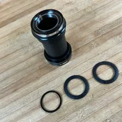 Race Face Pressfit PF30 30mm Innenlager 68/73mm Cinch -Fox-Laden IMG 0478 5534ec38 5705 4348 89af 215d7560e951