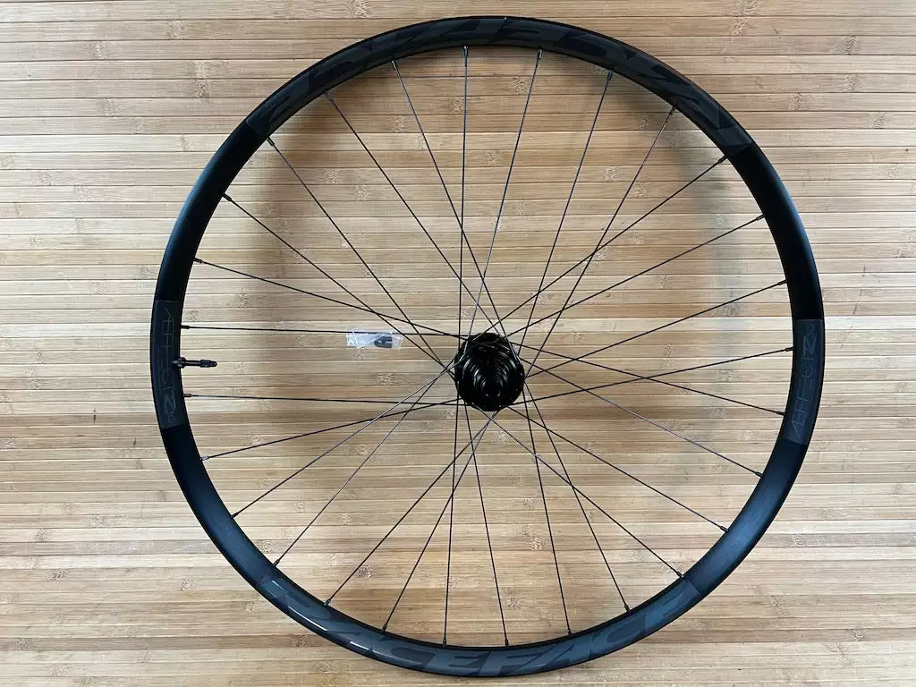 Race Face Aeffect R 30 Hinterrad HR 29" Boost Schwarz XD 7 Race Face Aeffect R 30 Hinterrad HR 29" Boost Schwarz XD – Bild 7