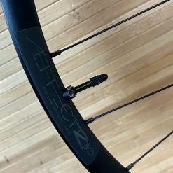 Race Face Aeffect R 30 Hinterrad HR 29" Boost Schwarz XD 16 Race Face Aeffect R 30 Hinterrad HR 29" Boost Schwarz XD -Fox-Laden IMG 0511 0fe7de15 fa5a 4810 9573 0e2188fd275f