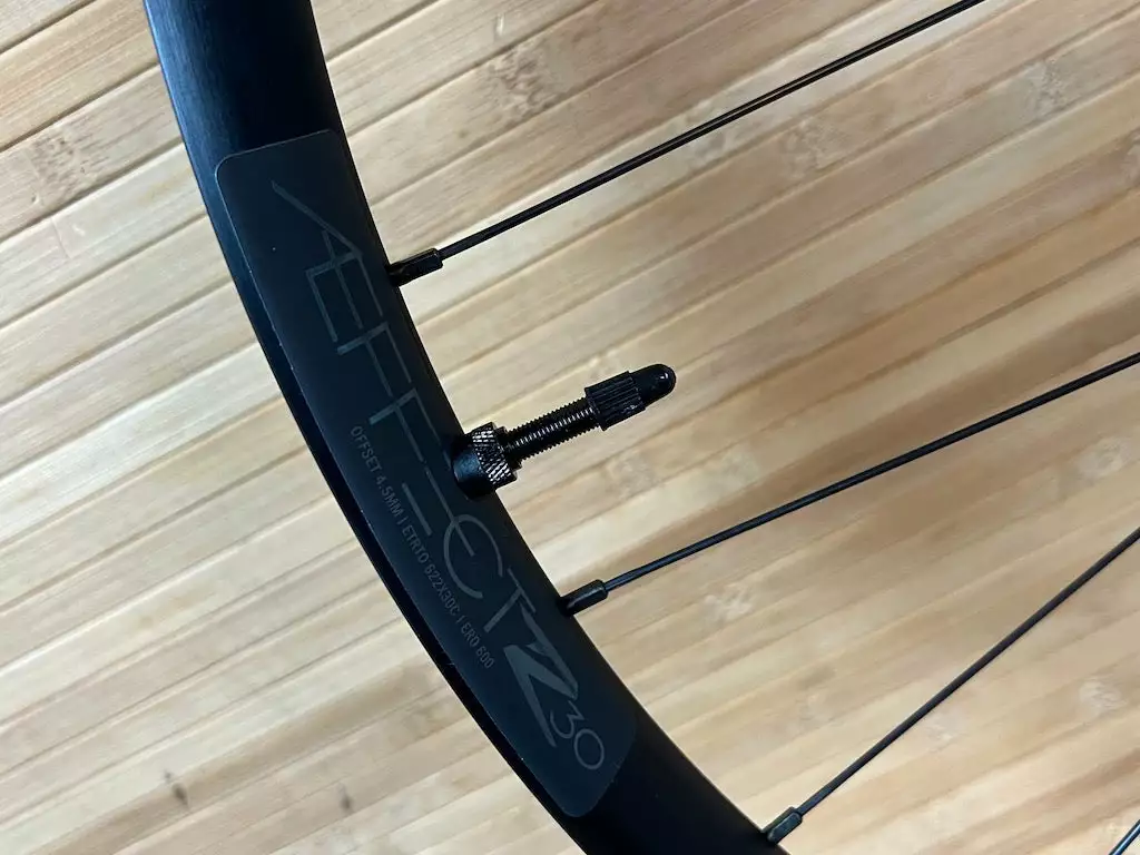 Race Face Aeffect R 30 Hinterrad HR 29" Boost Schwarz XD 8 Race Face Aeffect R 30 Hinterrad HR 29" Boost Schwarz XD – Bild 8