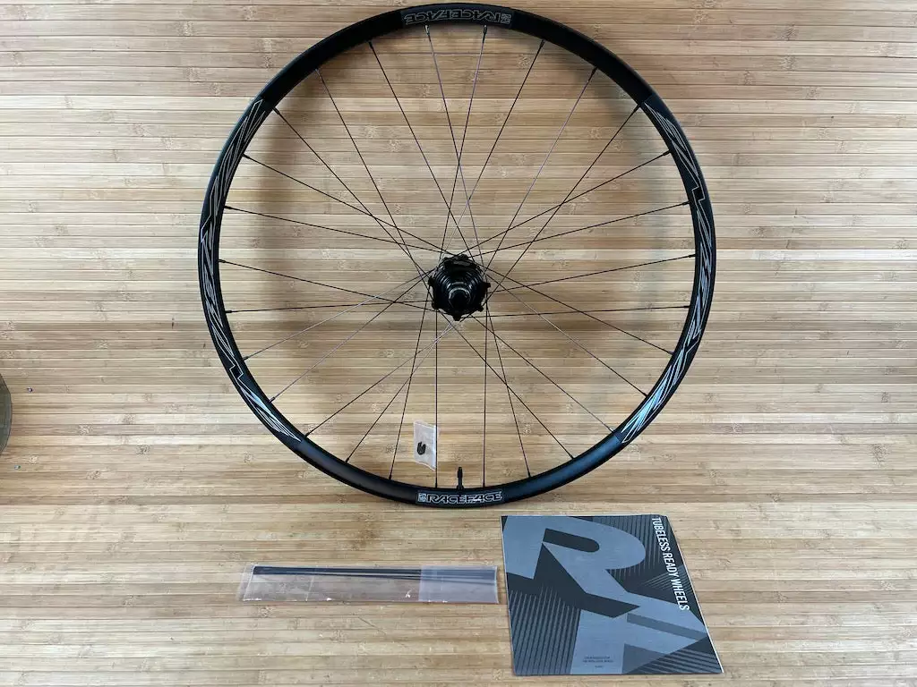 Race Face Turbine SL Hinterrad HR 29" Boost Schwarz XD 1 Race Face Turbine SL Hinterrad HR 29" Boost Schwarz XD