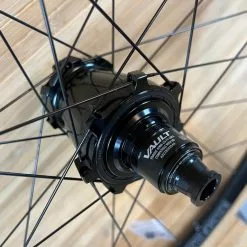 Race Face Turbine SL Hinterrad HR 29" Boost Schwarz XD 10 Race Face Turbine SL Hinterrad HR 29" Boost Schwarz XD -Fox-Laden IMG 0518 3a982b6f 09a6 4f1b 9d10 5bb5166b28ea