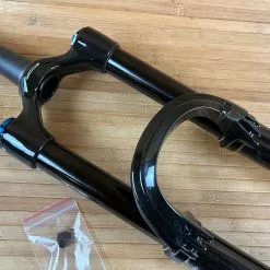 Fox 36 2021 Grip 3-POS 160mm / 27,5" Federgabel Shiny Black -Fox-Laden IMG 0741 06765be6 ebff 4a75 b348 0e89511dac35