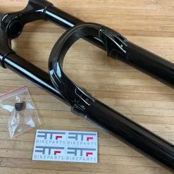 Fox 36 2021 Grip 3-POS 160mm / 27,5" Federgabel Shiny Black -Fox-Laden IMG 0742 ea4f4661 f810 4173 8e25 e7ff0c974ee8