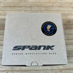 Spank Oozy Trail Reboot Pedale / Plattformpedale Bronze -Fox-Laden IMG 0773 24cbae87 3cf0 4aeb 8b47 878327d4fa4f