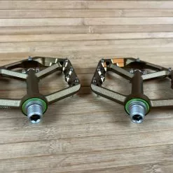 Spank Oozy Trail Reboot Pedale / Plattformpedale Bronze -Fox-Laden IMG 0781