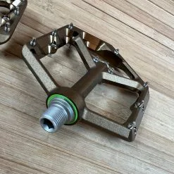 Spank Oozy Trail Reboot Pedale / Plattformpedale Bronze -Fox-Laden IMG 0782