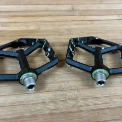 Spank Oozy Trail Reboot Pedale / Plattformpedale Black -Fox-Laden IMG 0805