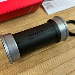 SRAM DUB Pressfit 89/92mm Stahl MTB Innenlager -Fox-Laden IMG 0909 d2105bef 15f6 4fca 8f20 7b91efd96e64