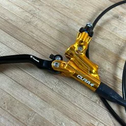 Formula CURA 4 Scheibenbremse Gold VR Oder HR -Fox-Laden IMG 1024 0b89ddeb 9bc1 4289 9e70 36f9c125d091