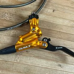 Formula CURA X Scheibenbremse Gold VR Oder HR -Fox-Laden IMG 1039 0aab89a1 6289 45d5 aa96 c58dd47b930e