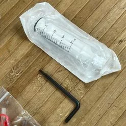 Manitou Bleed Kit / Entlüftungskit Dorado / Mezzer Damper Cartridge -Fox-Laden IMG 1108 5c9734c5 8be2 44f9 b9ff 8c16be02421d