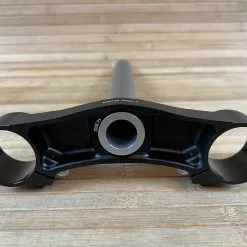 Fox 40 2021 Untere Brücke Mit Schaft 1 1/8" Crown-Steerer 48mm Rake -Fox-Laden IMG 1214