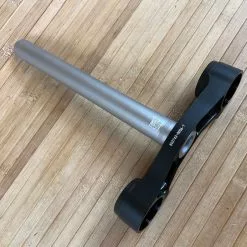 Fox 40 2021 Untere Brücke Mit Schaft 1 1/8" Crown-Steerer 48mm Rake -Fox-Laden IMG 1215