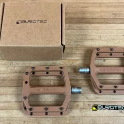 Burgtec MK4 Composite Flat Pedals / Pedale Kash Bronze