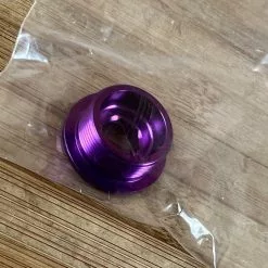 Burgtec Shimano Crank Bolt / Schraube Purple -Fox-Laden IMG 1360 4d6cbf68 fdfc 4685 9ba3 e31db7489da8