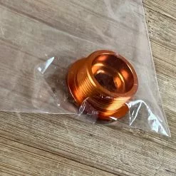 Burgtec Shimano Crank Bolt / Schraube Orange 6 Burgtec Shimano Crank Bolt / Schraube Orange -Fox-Laden IMG 1368 277c41a2 39ea 426c ad25 e79d5eebfc4d