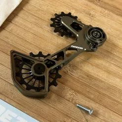 Fraezen Kaefig SRAM AXS / Mechanisch Bronze -Fox-Laden IMG 1787 e26552c8 66fc 47b5 a3b6 011b1d6819ea