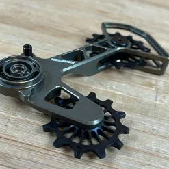 Fraezen Kaefig SRAM AXS / Mechanisch Bronze -Fox-Laden IMG 1791 c012206d 4d75 423c bbc1 6fb61bdc129b