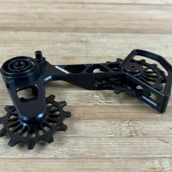 Fraezen Kaefig SRAM AXS / Mechanisch Schwarz -Fox-Laden IMG 1800 8307006a ecec 4f40 9152 4aed030e8cb4