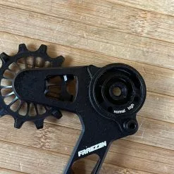 Fraezen Kaefig SRAM AXS / Mechanisch Schwarz -Fox-Laden IMG 1801 82680c34 29f8 49fb b5ce 9761f39d245a