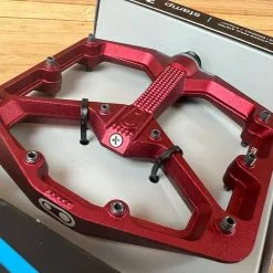 Crankbrothers Stamp 7 Large Pedale / Plattformpedale Rot -Fox-Laden IMG 1802