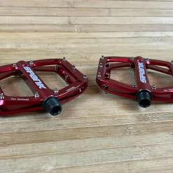 Spank Spoon 100 Pedale / Plattformpedale Rot -Fox-Laden IMG 1805 4a3159f7 f236 4225 befa 124dce798e4d