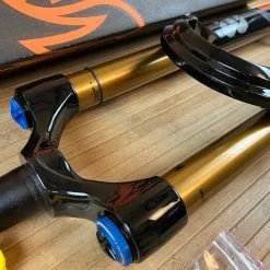 Fox 2021 38 Factory 27,5" 160mm Grip2 44mm Rake Federgabel Black -Fox-Laden IMG 1898