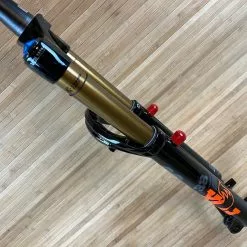 Fox 2021 38 Factory 27,5" 160mm Grip2 44mm Rake Federgabel Black -Fox-Laden IMG 1904