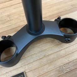 Manitou Dorado Brücke Mit Schaft Unten Ab 2021 47mm Offset -Fox-Laden IMG 2128 7f4cbc88 89f8 4443 a188 4f9a16f6382f