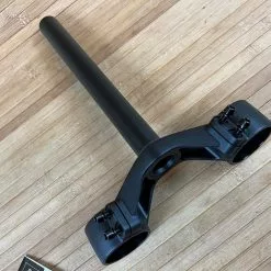 Manitou Dorado Brücke Mit Schaft Unten Ab 2021 47mm Offset -Fox-Laden IMG 2132 f8457236 c08f 46e9 bdff f93a3ca72b74