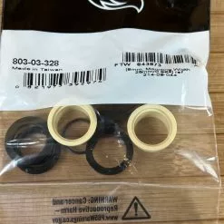 FOX Dämpferbuchse 25 X 8mm Mit Gleitlagern -Fox-Laden IMG 2208 e1fa4b64 1888 476e b09a f6cf3ab1fa95