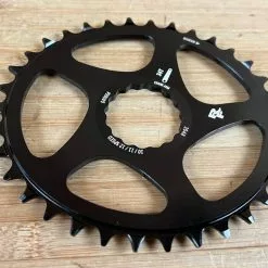 Race Face Kettenblatt Cinch 34T Black OVAL -Fox-Laden IMG 2297 562ff17b 8d54 4ce1 948e e8b241f7d001