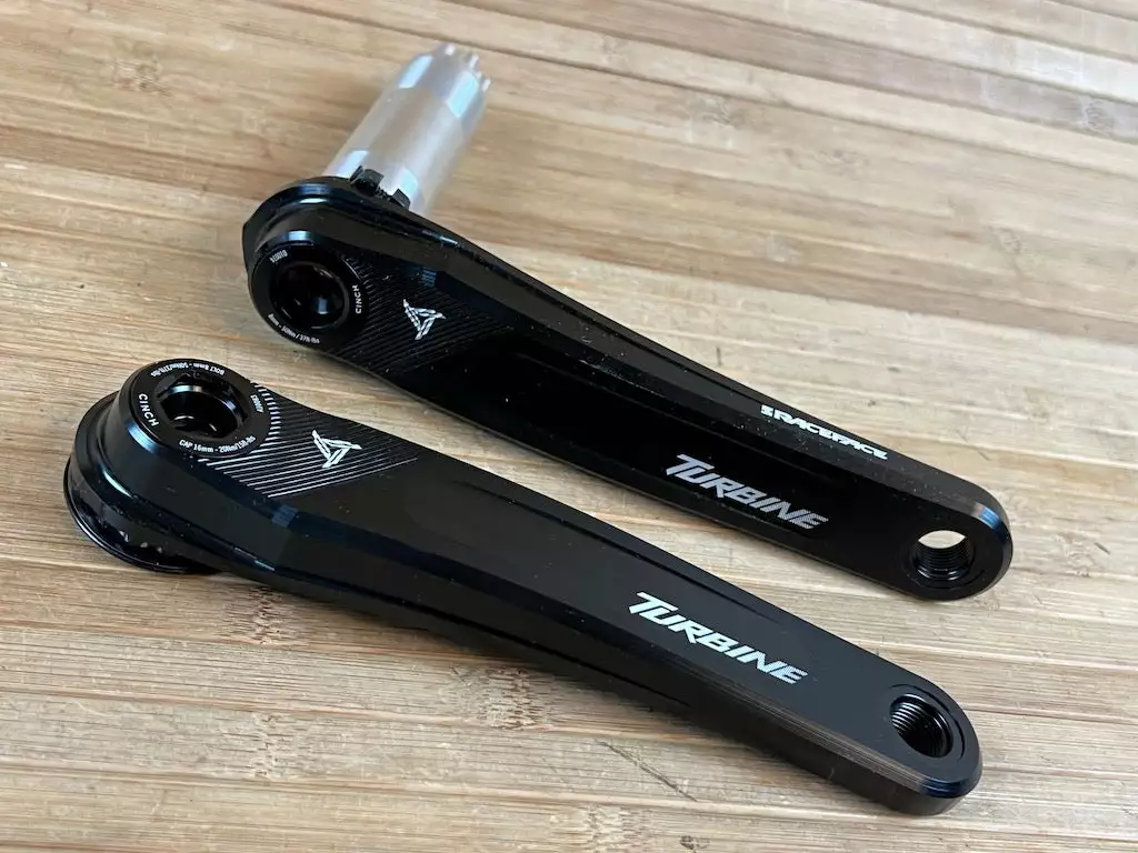 Race Face Turbine Kurbel / Kurbelset 165mm / 136mm Black 3 Race Face Turbine Kurbel / Kurbelset 165mm / 136mm Black – Bild 3