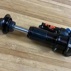 Fox DHX F-S 185 X 52,5 Trunnion 2022 Dämpfer -Fox-Laden IMG 3119