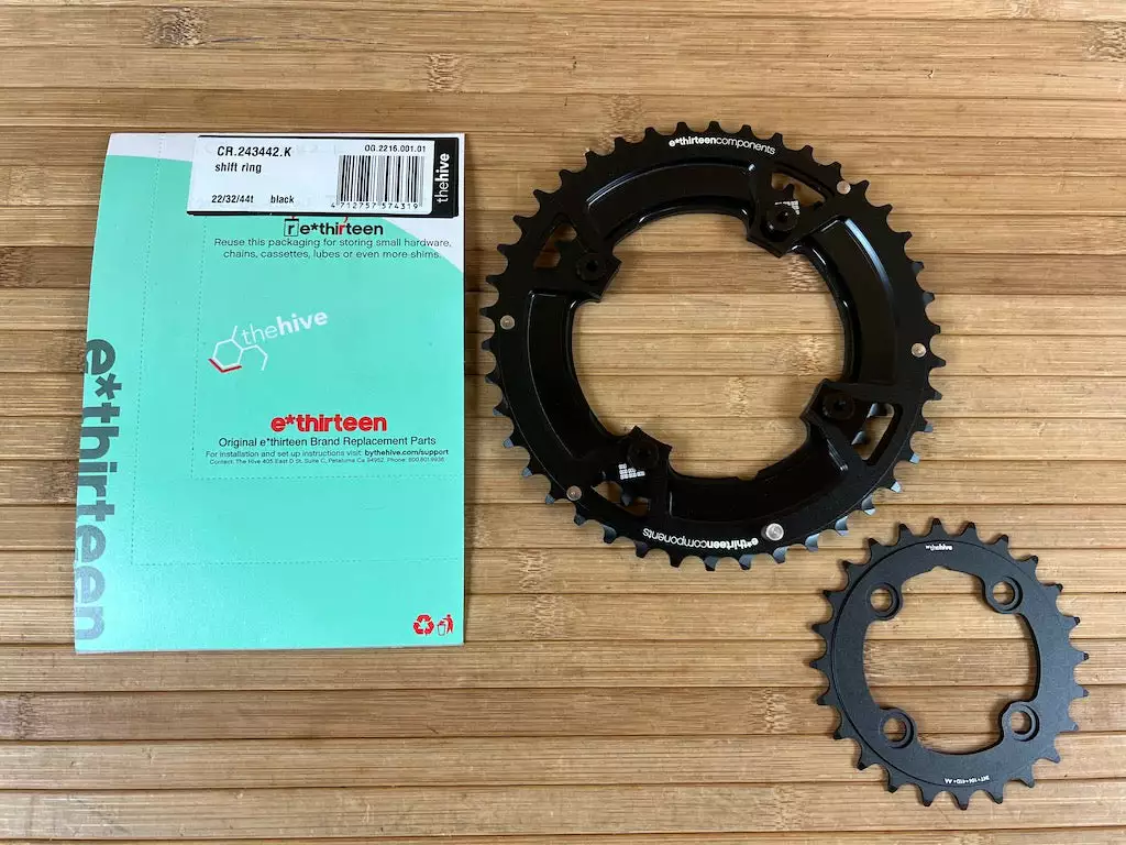 E-thirteen E*thirteen Triple Shiftring Kettenblätter Kit 24/34/42 Z. Black 1 E-thirteen E*thirteen Triple Shiftring Kettenblätter Kit 24/34/42 Z. Black