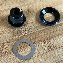 SRAM DUB Kurbelschraube Mit Integriertem Abzieher -Fox-Laden IMG 3298 8e057785 08ba 4cdc 96ef 0032a1bbddfd