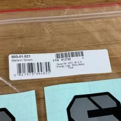 Fox Decal Kit 36 2021 F-S Orange Logo / Shiny Black -Fox-Laden IMG 3311